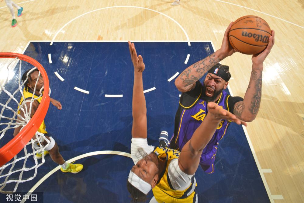 罗马诺：拜仁、阿贾克斯有意17岁中场穆卡萨，曼城仍很信任他