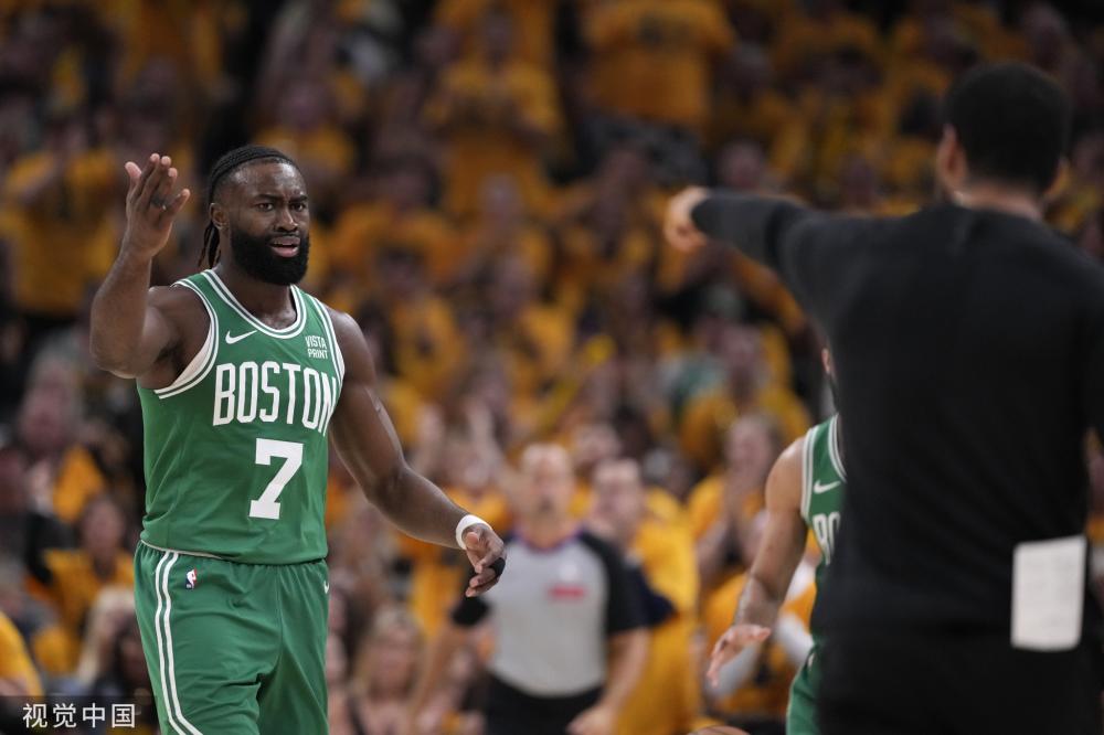 总决赛中 总决赛中