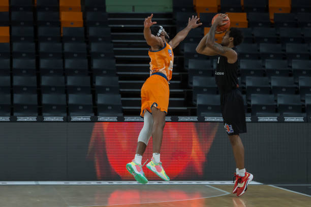 从而奠定了 从而奠定了